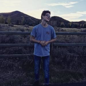 Meet your Posher, Dominic